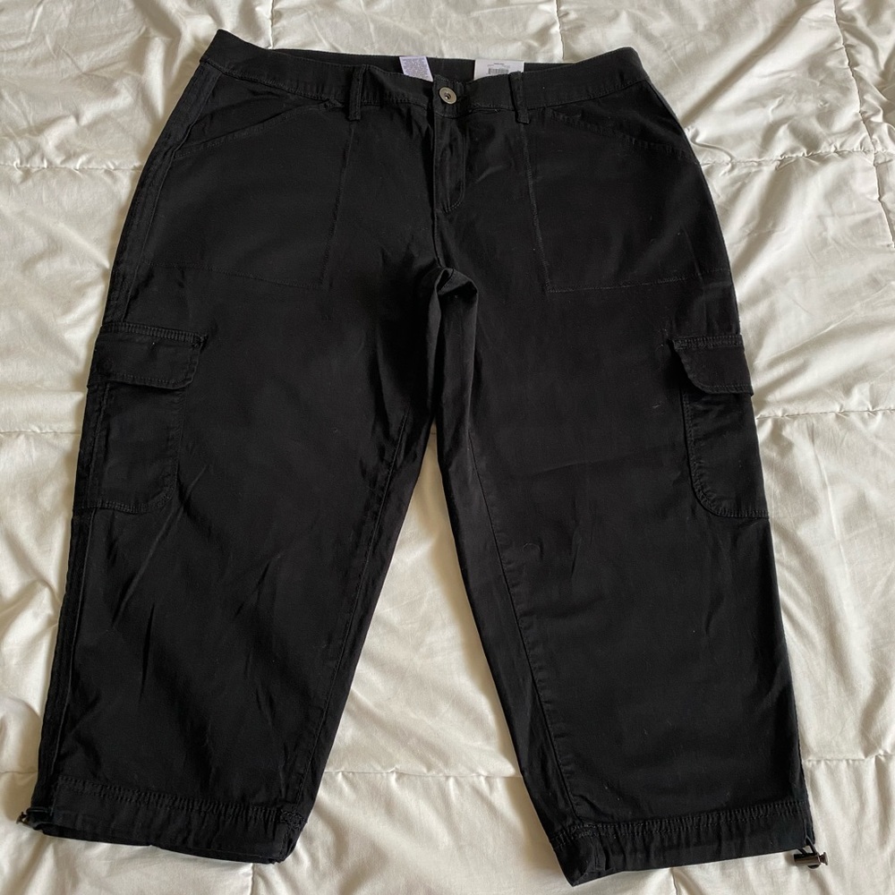 Time and Tru Cargo Capris